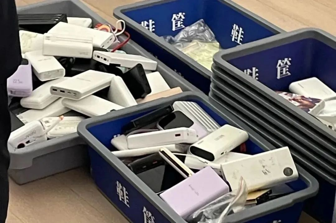 Vanaf 28 juni zijn deze powerbanken verbannen van instappen! De kunststofindustrie omarmt nieuwe kansen